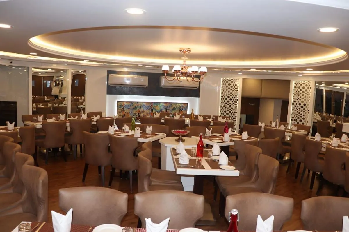 Hotel Pushp Villa Agra Taj East Gate Agra (Uttar Pradesh)